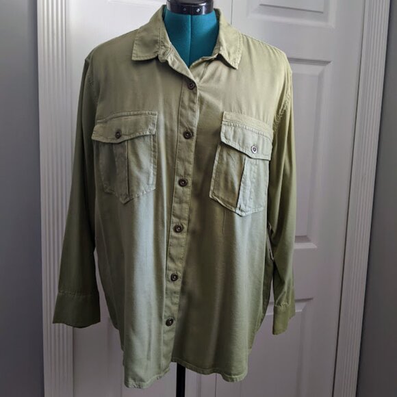 Ladies top - Picture 1 of 6